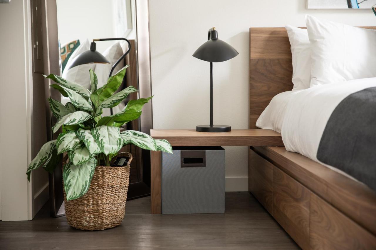 Domicile Suites At Marina Slu Seattle Buitenkant foto